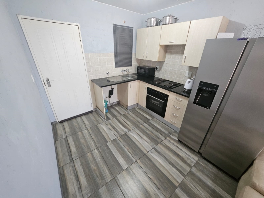 2 Bedroom Property for Sale in Klippoortje Gauteng