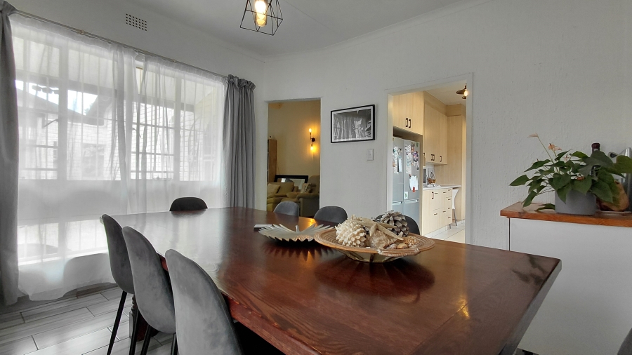 6 Bedroom Property for Sale in Atlasville Gauteng