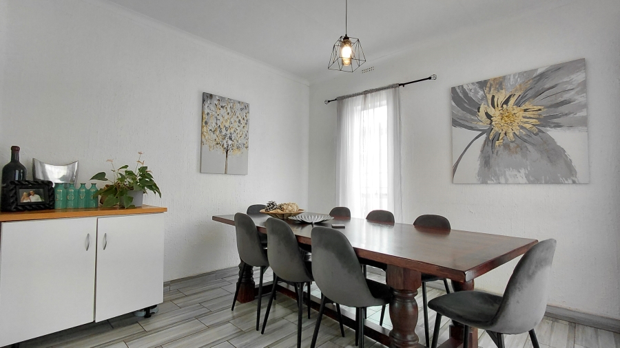 6 Bedroom Property for Sale in Atlasville Gauteng