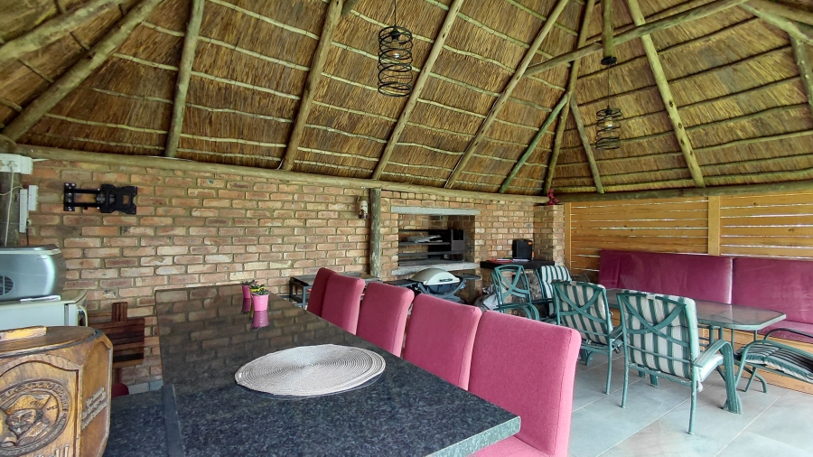 6 Bedroom Property for Sale in Atlasville Gauteng