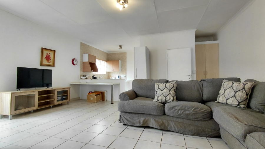 6 Bedroom Property for Sale in Atlasville Gauteng