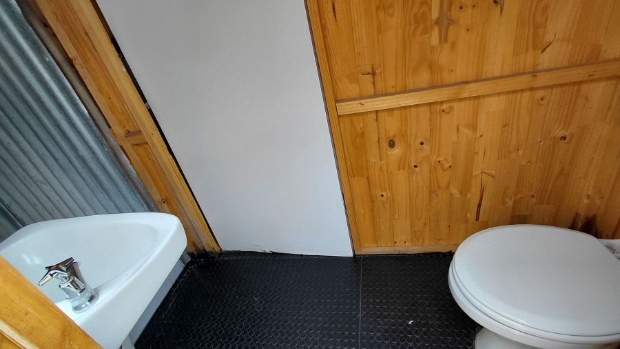 6 Bedroom Property for Sale in Atlasville Gauteng