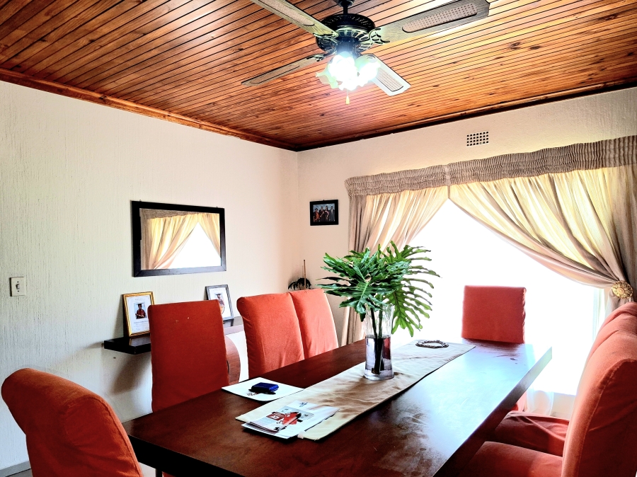 4 Bedroom Property for Sale in Discovery Gauteng