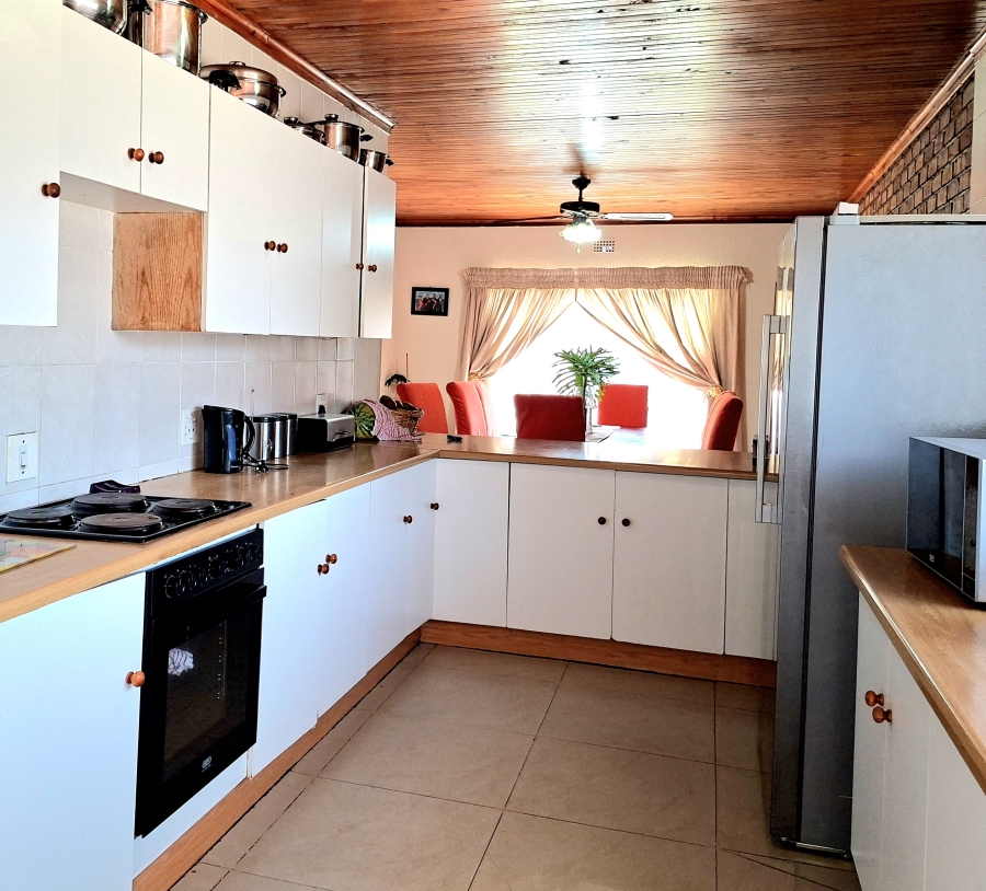 4 Bedroom Property for Sale in Discovery Gauteng