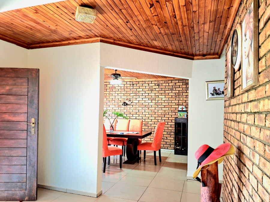 4 Bedroom Property for Sale in Discovery Gauteng