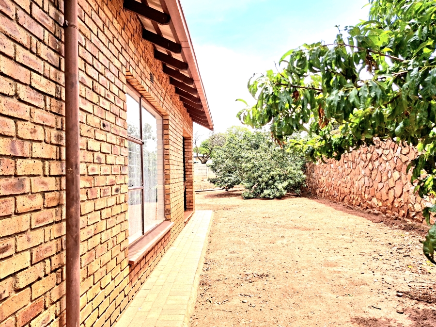 4 Bedroom Property for Sale in Discovery Gauteng