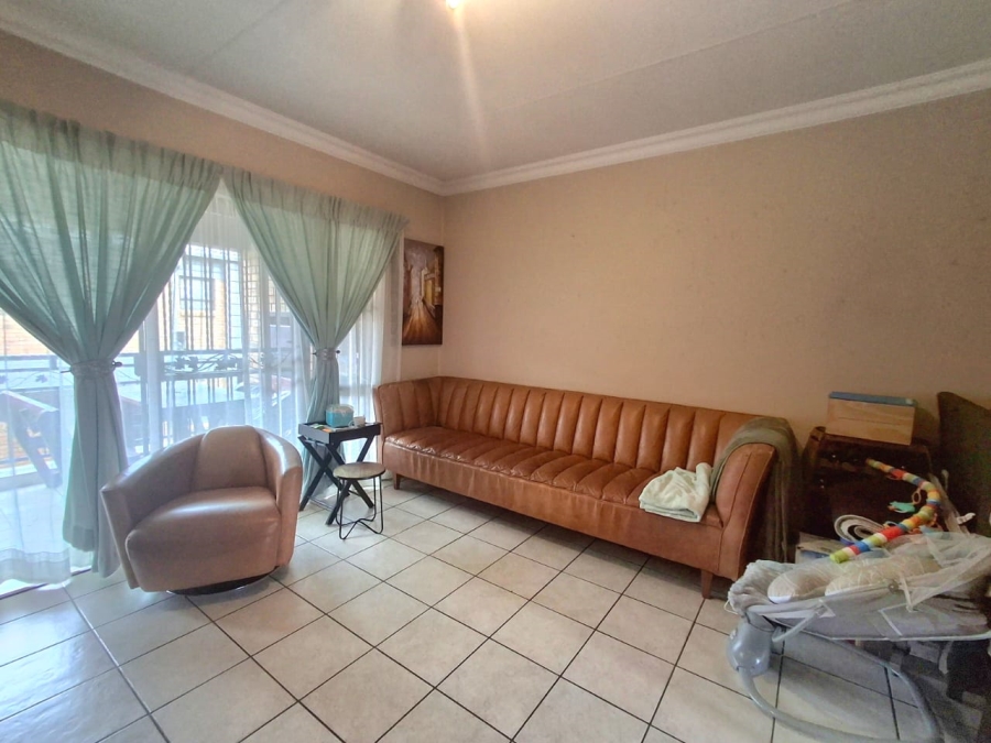 2 Bedroom Property for Sale in Ravenswood Gauteng