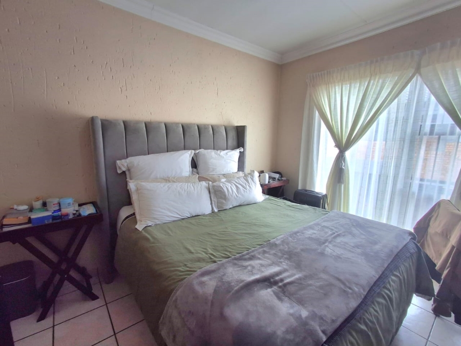 2 Bedroom Property for Sale in Ravenswood Gauteng