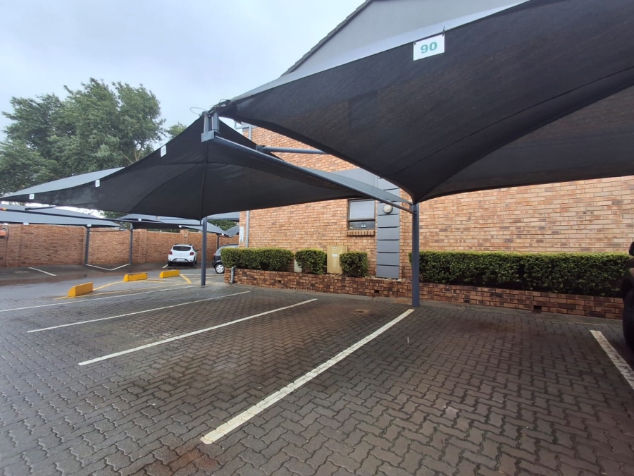 2 Bedroom Property for Sale in Ravenswood Gauteng