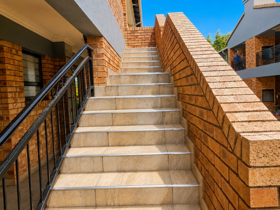 2 Bedroom Property for Sale in Ravenswood Gauteng