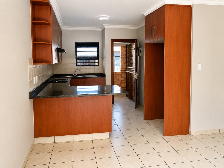 2 Bedroom Property for Sale in Ravenswood Gauteng