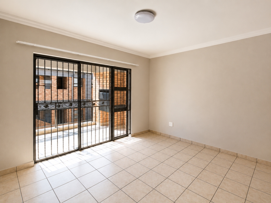 2 Bedroom Property for Sale in Ravenswood Gauteng