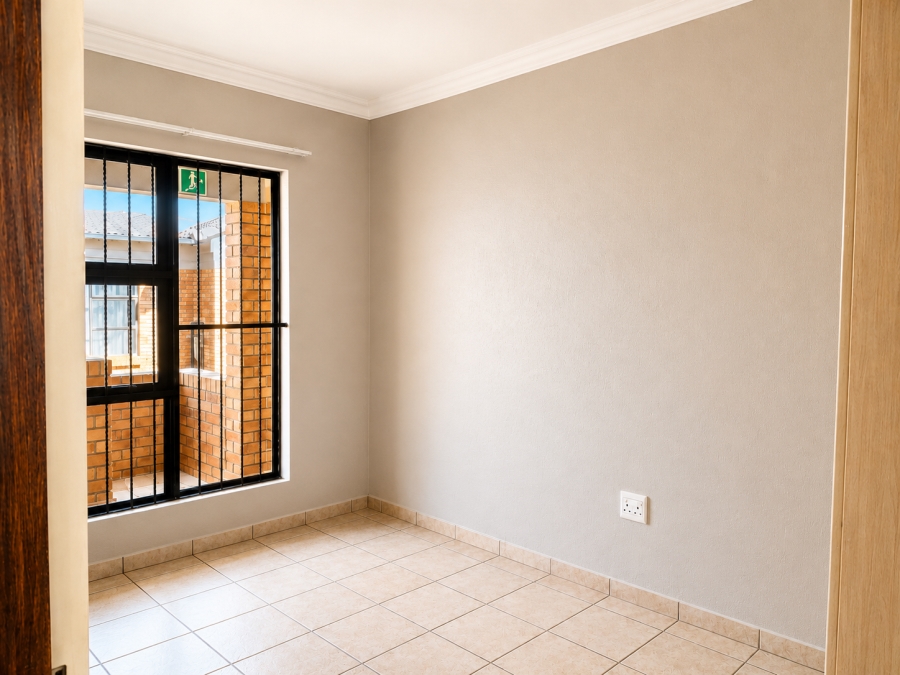 2 Bedroom Property for Sale in Ravenswood Gauteng