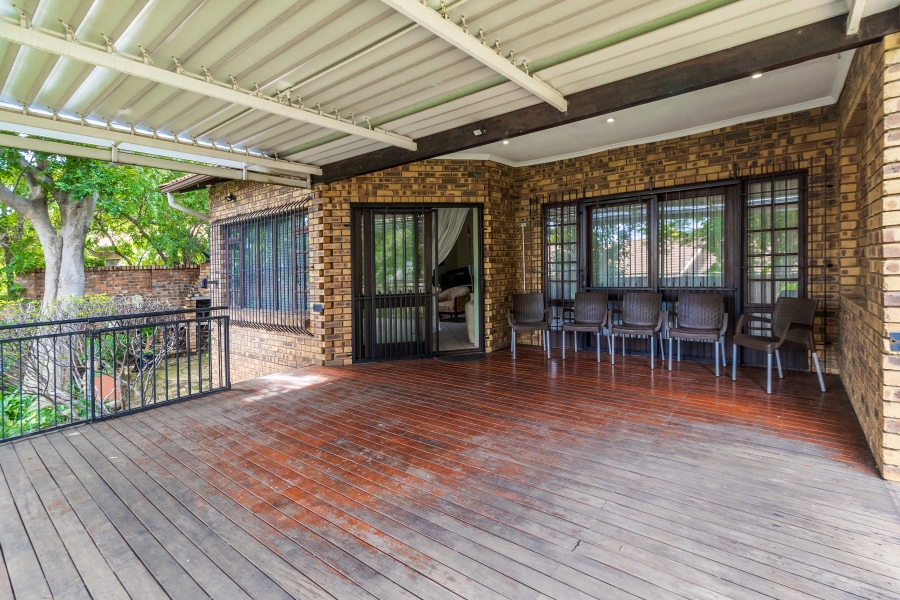 3 Bedroom Property for Sale in Faerie Glen Gauteng