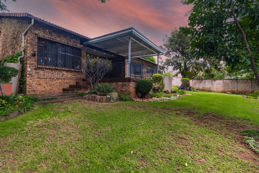 3 Bedroom Property for Sale in Faerie Glen Gauteng