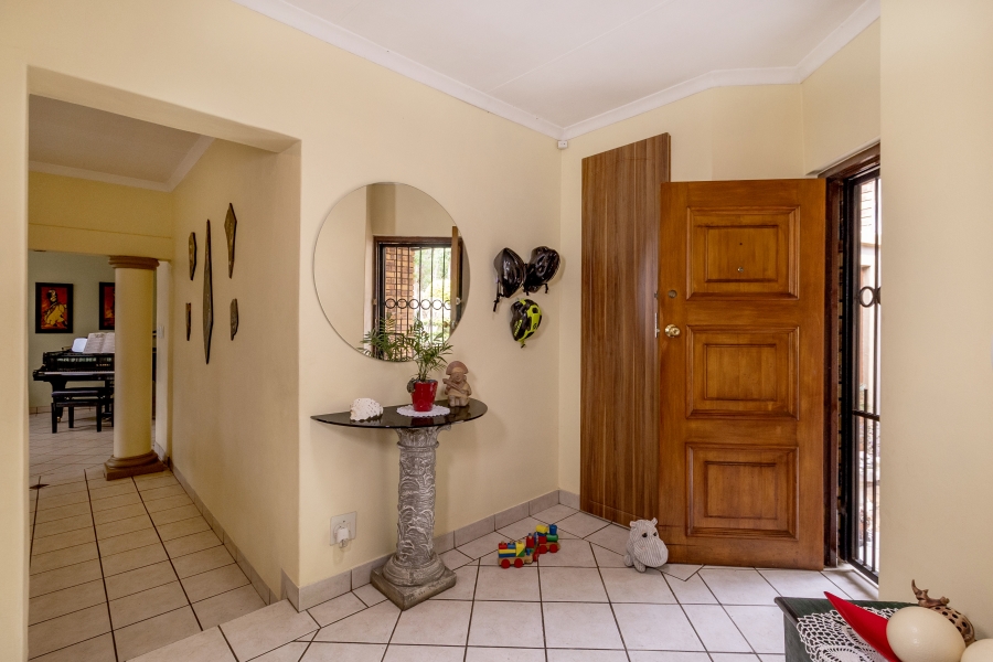 3 Bedroom Property for Sale in Faerie Glen Gauteng