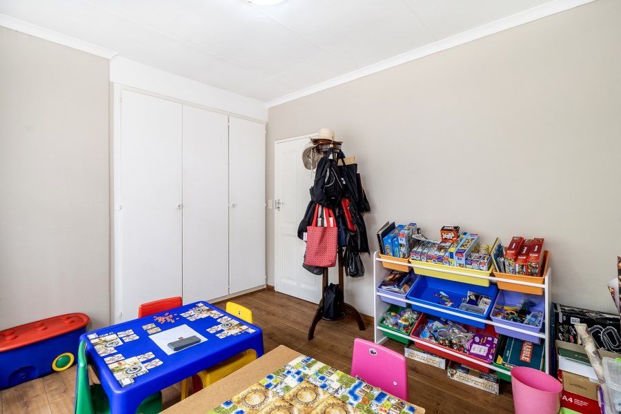 3 Bedroom Property for Sale in Faerie Glen Gauteng