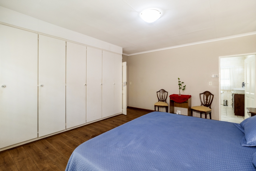 3 Bedroom Property for Sale in Faerie Glen Gauteng