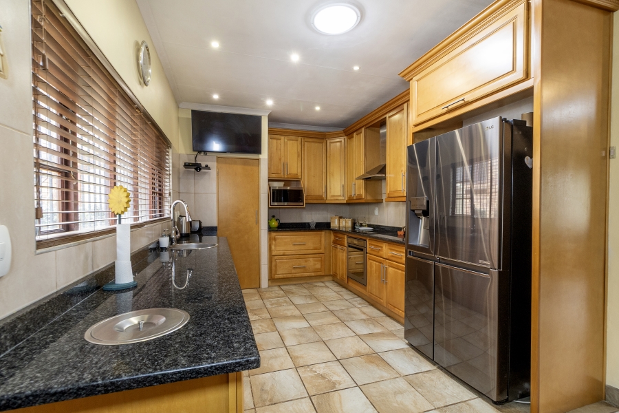 3 Bedroom Property for Sale in Faerie Glen Gauteng