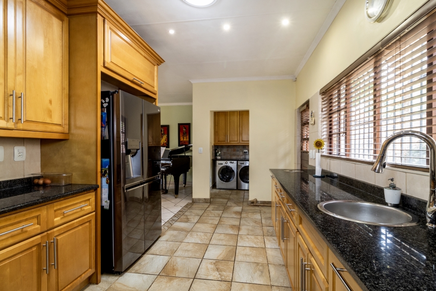3 Bedroom Property for Sale in Faerie Glen Gauteng