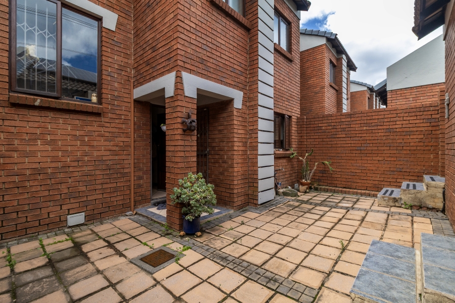 2 Bedroom Property for Sale in Boardwalk Meander Gauteng