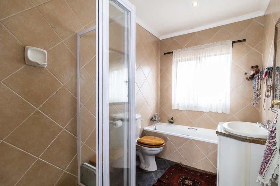 2 Bedroom Property for Sale in Boardwalk Meander Gauteng