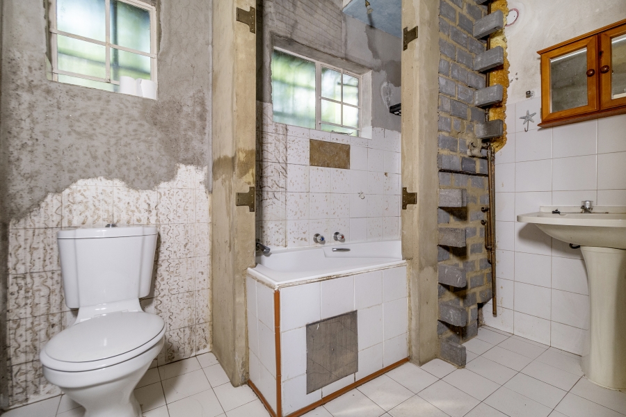 3 Bedroom Property for Sale in Garsfontein Gauteng