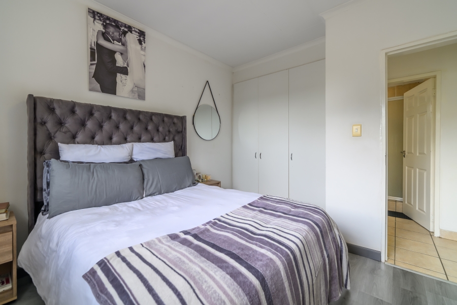 2 Bedroom Property for Sale in North Riding Gauteng