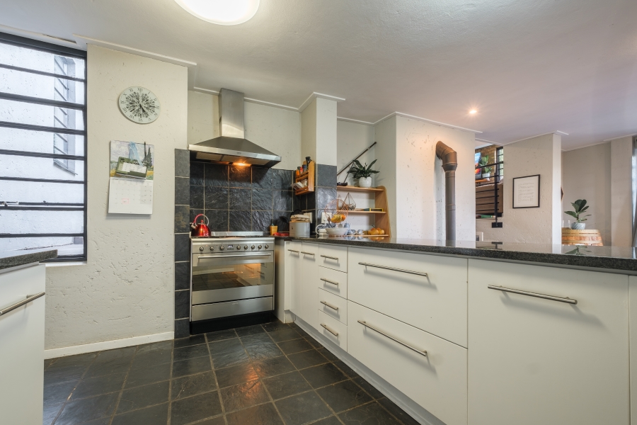 4 Bedroom Property for Sale in Waterkloof Ridge Gauteng