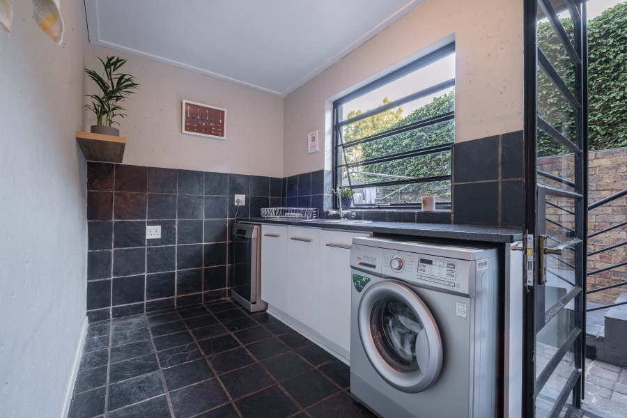 4 Bedroom Property for Sale in Waterkloof Ridge Gauteng