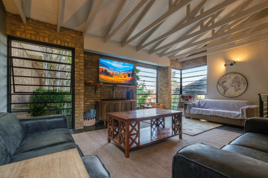 4 Bedroom Property for Sale in Waterkloof Ridge Gauteng