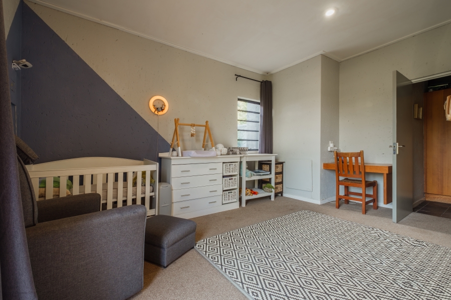 4 Bedroom Property for Sale in Waterkloof Ridge Gauteng