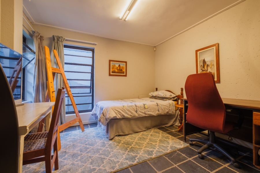 4 Bedroom Property for Sale in Waterkloof Ridge Gauteng