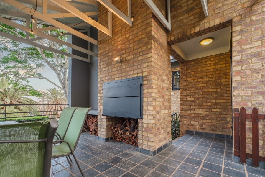 4 Bedroom Property for Sale in Waterkloof Ridge Gauteng