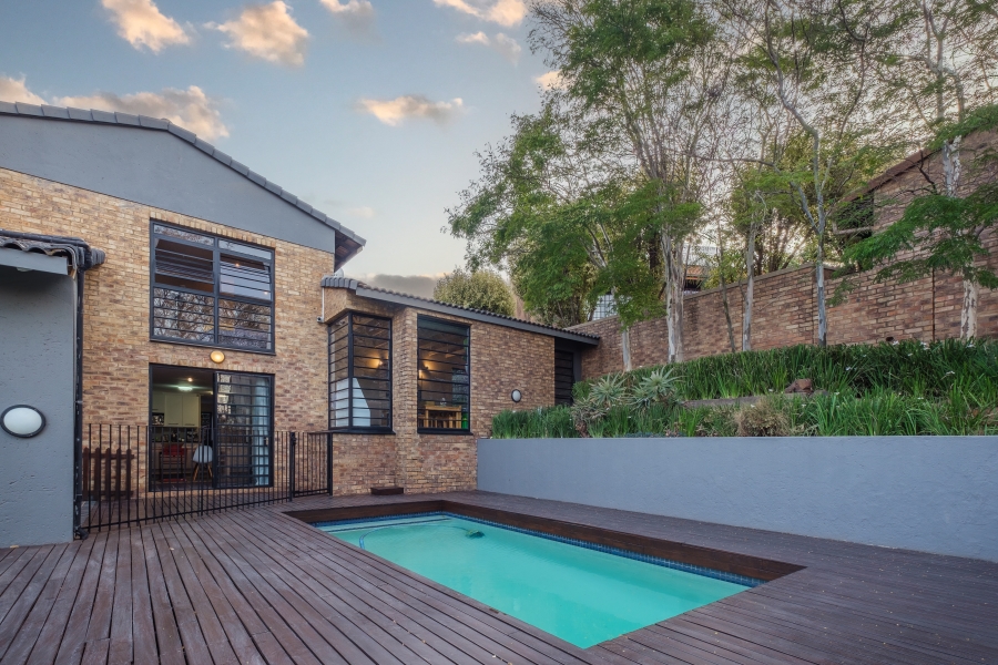 4 Bedroom Property for Sale in Waterkloof Ridge Gauteng