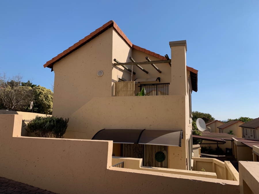1 Bedroom Property for Sale in La Montagne Gauteng