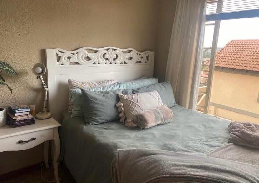 1 Bedroom Property for Sale in La Montagne Gauteng