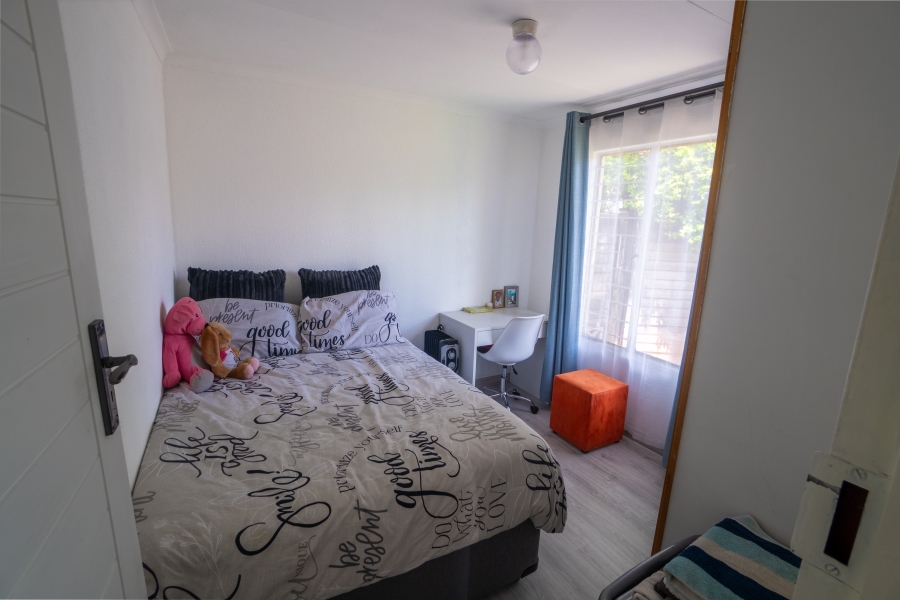 2 Bedroom Property for Sale in Weltevreden Park Gauteng