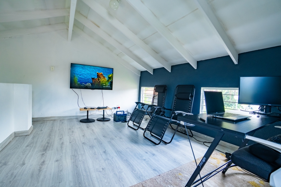 2 Bedroom Property for Sale in Weltevreden Park Gauteng