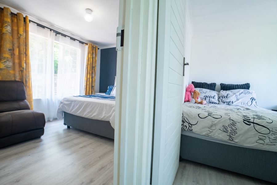 2 Bedroom Property for Sale in Weltevreden Park Gauteng