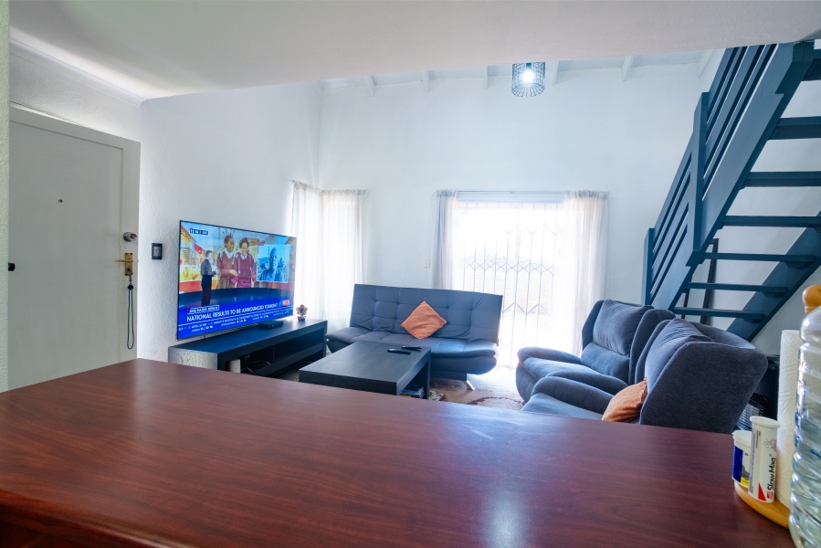 2 Bedroom Property for Sale in Weltevreden Park Gauteng