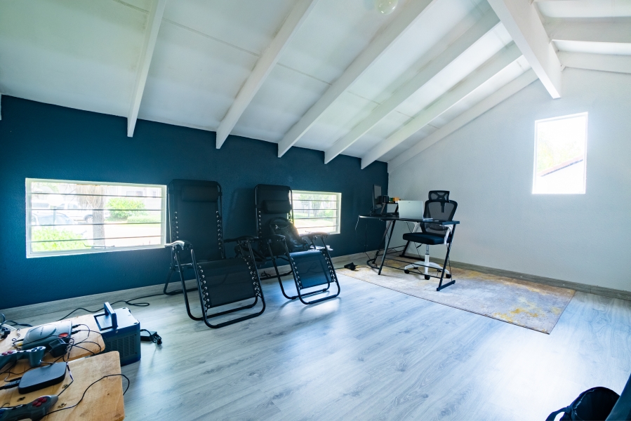 2 Bedroom Property for Sale in Weltevreden Park Gauteng