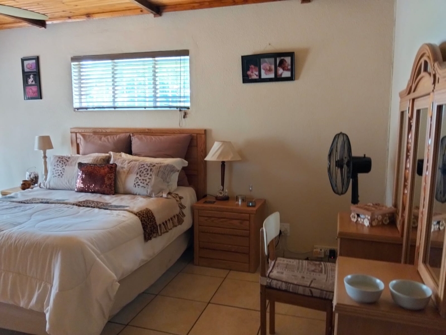3 Bedroom Property for Sale in Dunnottar Gauteng
