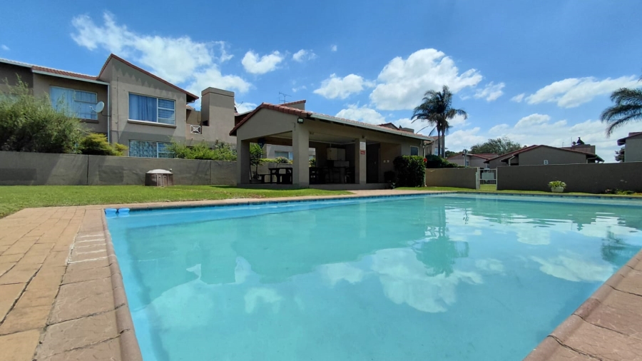 1 Bedroom Property for Sale in Witfield Gauteng