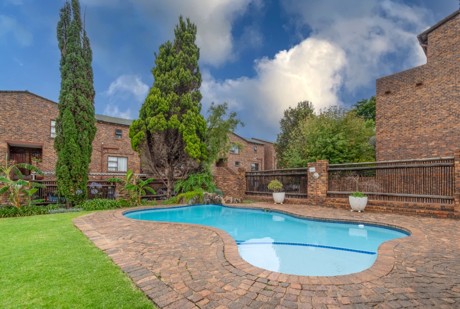 1 Bedroom Property for Sale in North Riding Gauteng