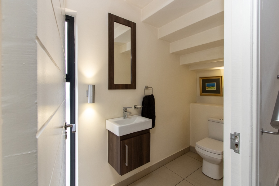 3 Bedroom Property for Sale in Edenvale Central Gauteng