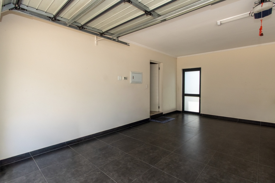 3 Bedroom Property for Sale in Edenvale Central Gauteng