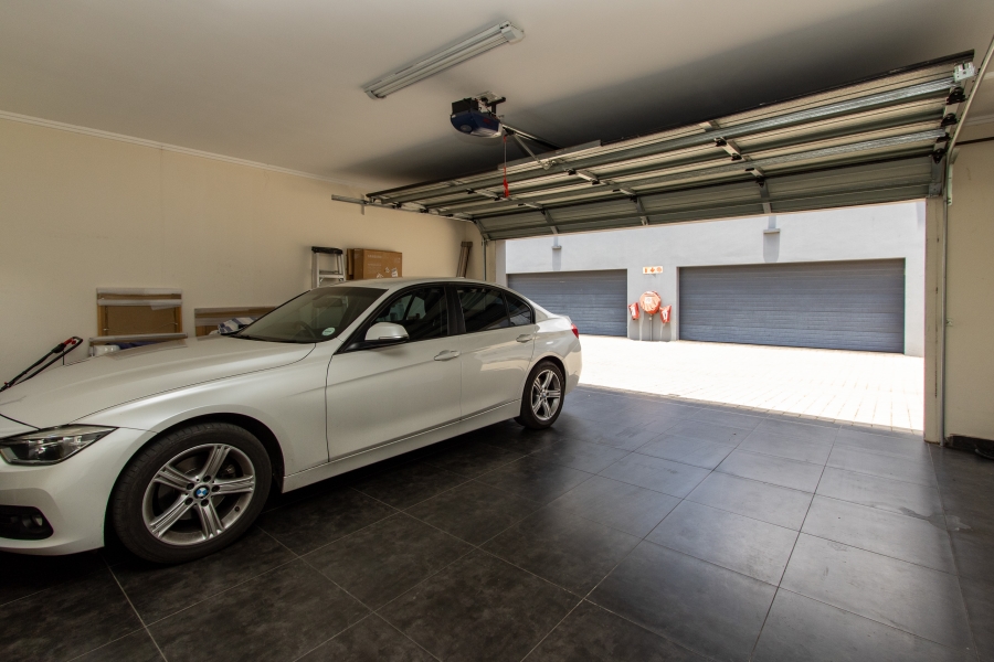 3 Bedroom Property for Sale in Edenvale Central Gauteng