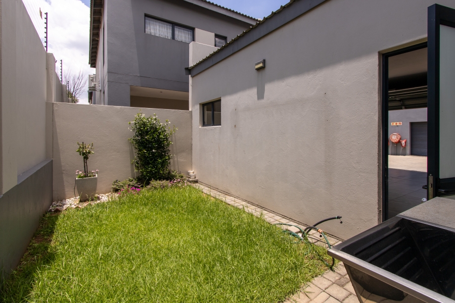 3 Bedroom Property for Sale in Edenvale Central Gauteng