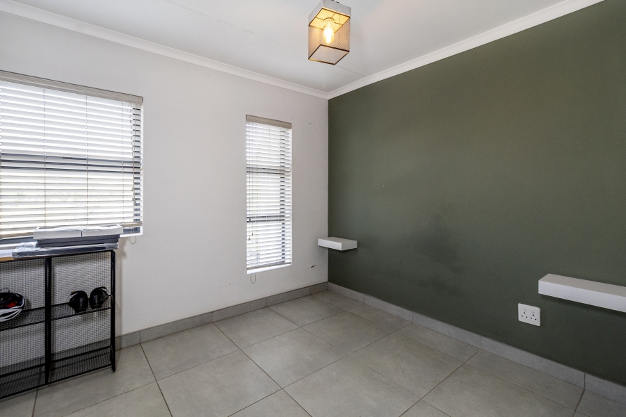 2 Bedroom Property for Sale in Brooklyn Gauteng